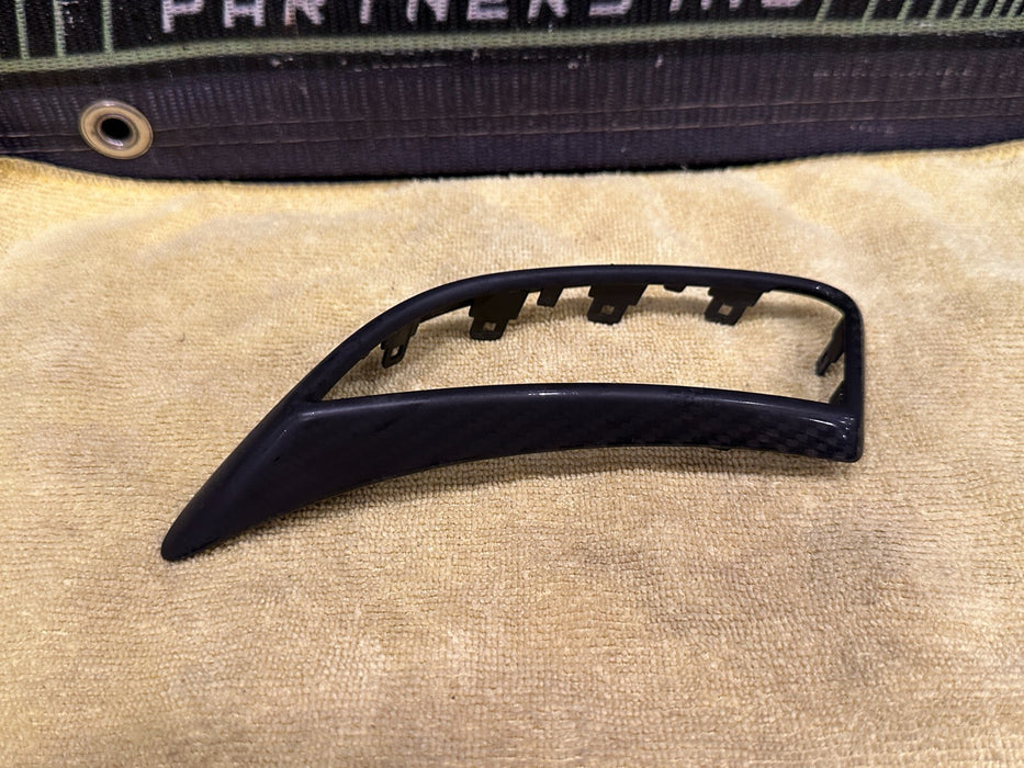 2021 AUDI R8 RIGHT DOOR PANEL CARBON FIBER AIR VENT TRIM OEM *HEAT FLAWS*