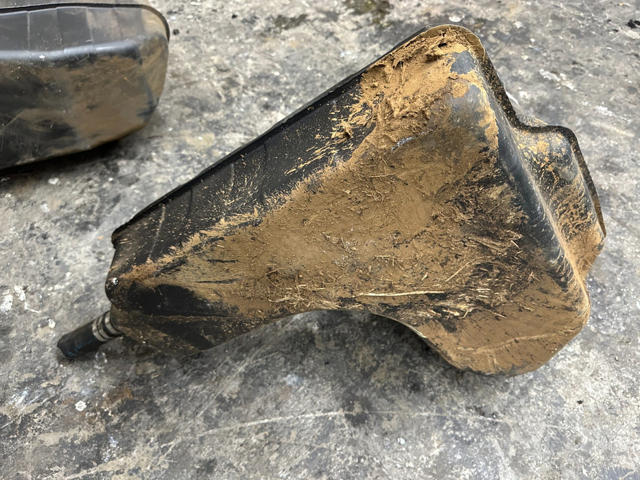 2014 AUDI R8 OEM LEFT RIGHT FUEL GAS TANK 420 201 021 P 420 201 022 P