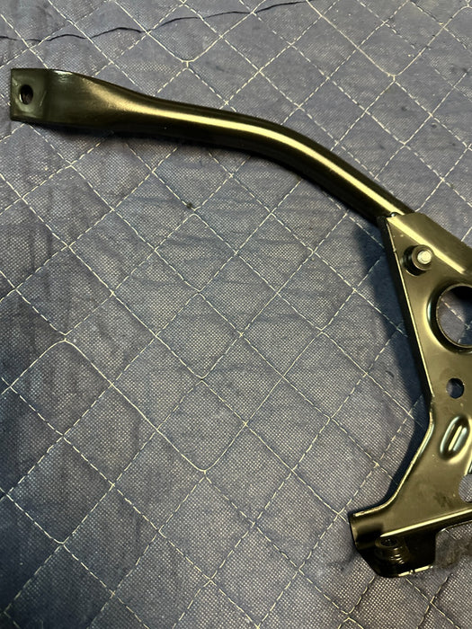 2015-2020 BMW M4 F82 REINFORCEMENT BRACKET 51 61 7 326 236 5161 7326236