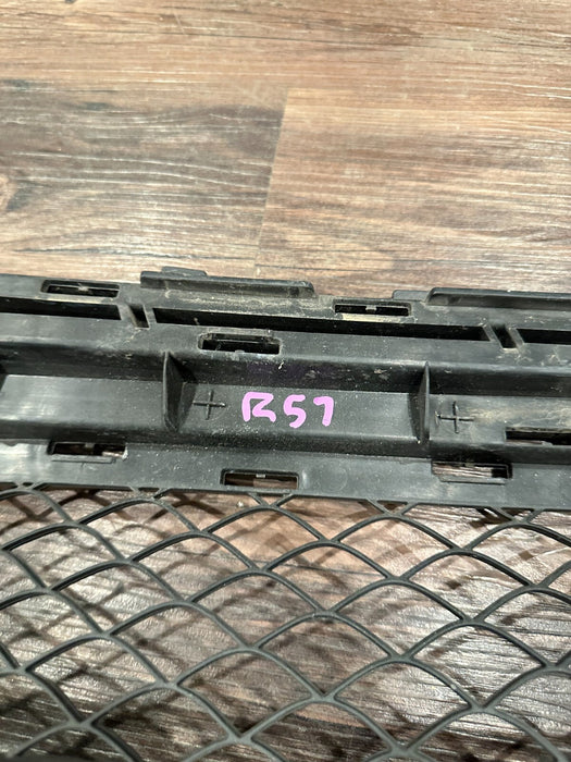 2017 MERCEDES-BENZ C63 AMG CONV FRONT BUMPER LOWER GRILLE OEM *2 BROKEN TABS*