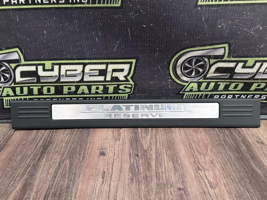 2017 NISSAN TITAN XD RESERVE FRONT RIGHT DOOR SILL KICK PLATE OEM *WEAR/READ 6*