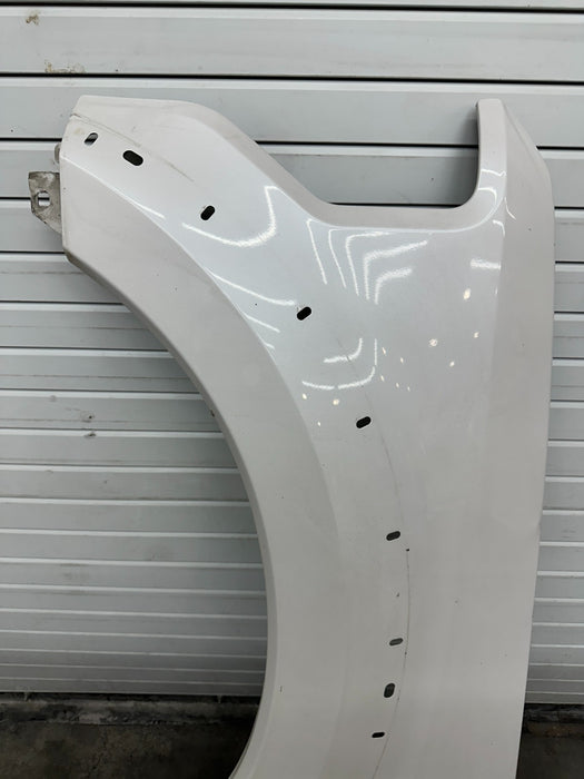 2017-2019 FORD F450 LEFT FENDER OEM TRI COAT WHITE (UG) *LOCAL PICKUP* *WEAR 6-7