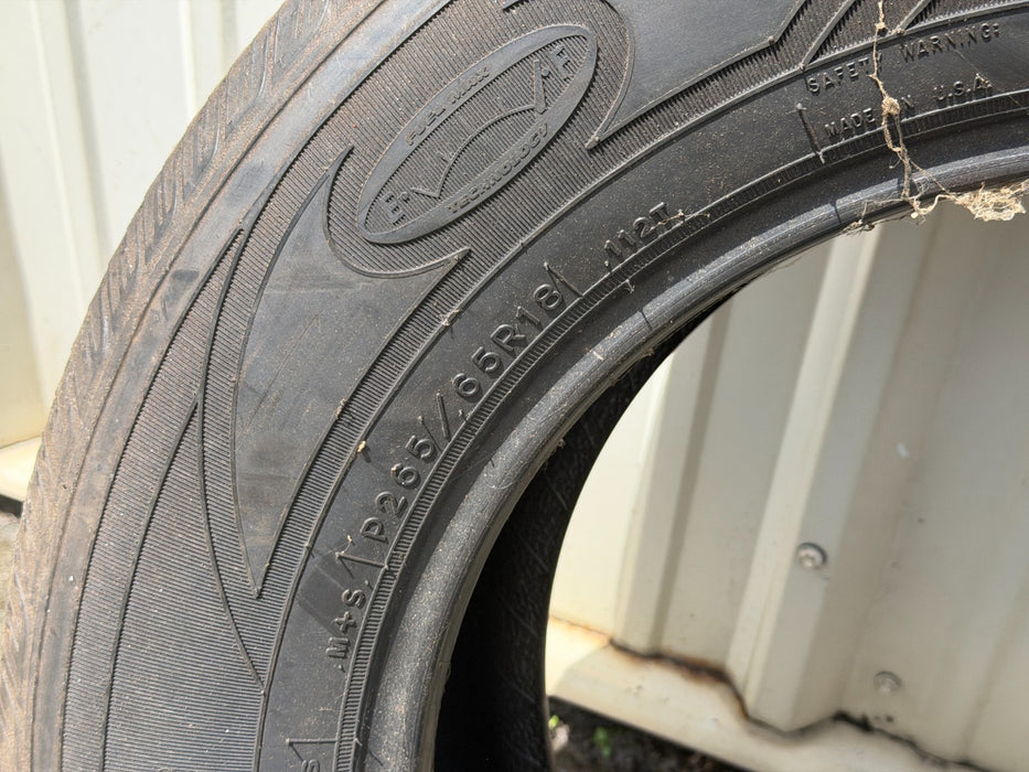 (1) GOODYEAR ASSURANCE CS P265/65R18 112T