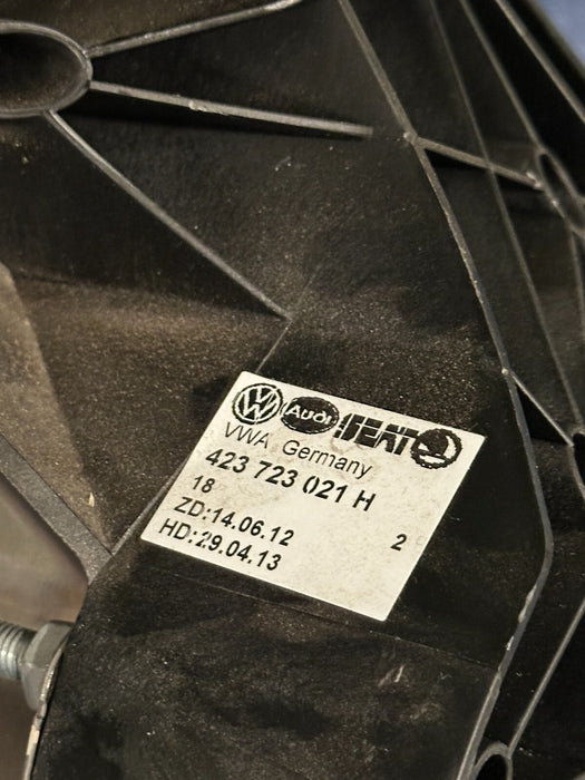 2014 Audi R8 V10 BRAKE PEDAL BOX ASSEMBLY 423 723 021 H 2008 - 2015 OEM