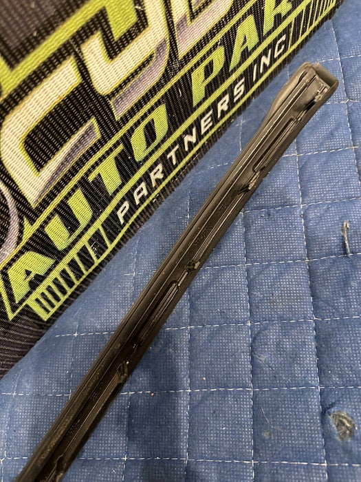 2015-2020 BMW M4 F82 RIGHT SIDE WINDSHIELD DRIP MOLDING 51 31 7 285 928