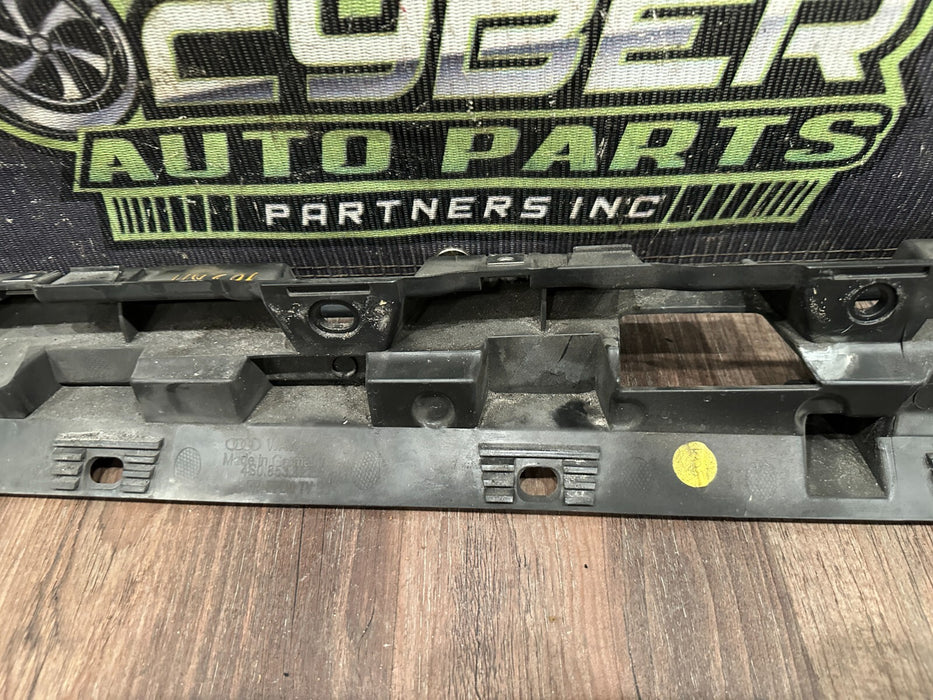 2021 AUDI R8 RIGHT PASSENGER SIDE SKIRT SUPPORT BRACKET OEM 4S0 853 922