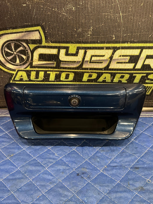 2021 RAM 2500 LARAMIE TAILGATE HANDLE W CAMERA BLUE PEARL (PPX) OEM