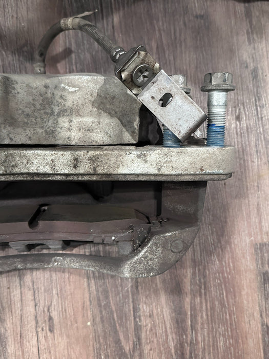 2018 2022 FORD F450 REAR LEFT DRIVER  BRAKE CALIPER OEM