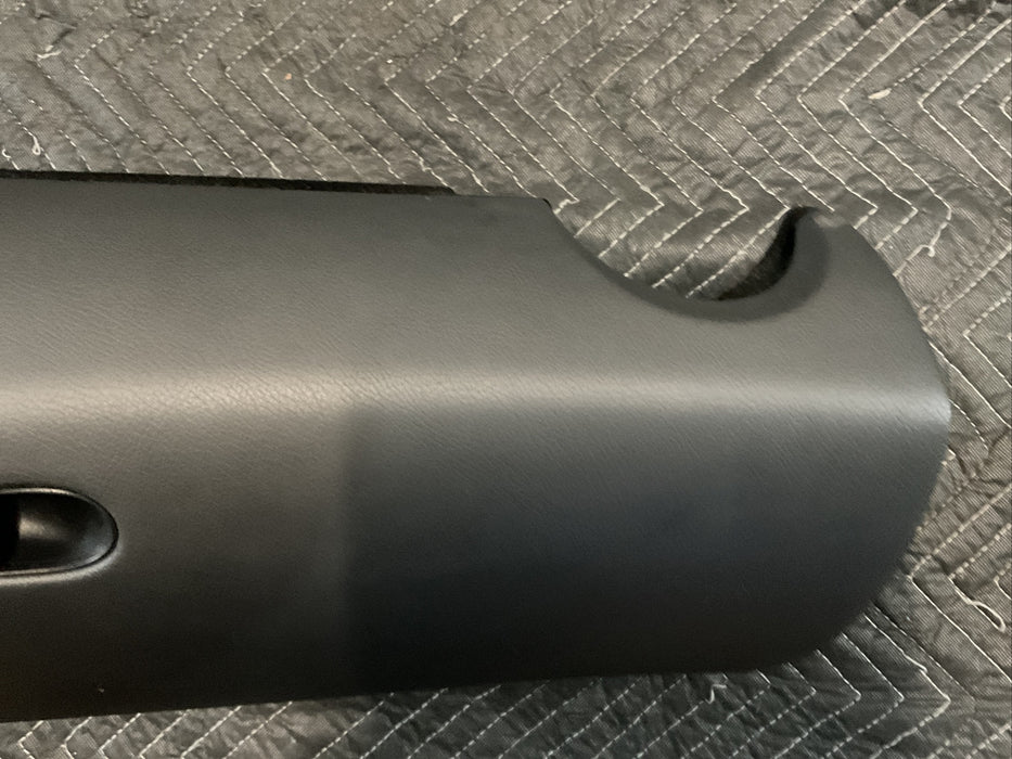 2017 MERCEDES BENZ C63 AMG FRONT DASH GLOVE BOX STORAGE COMPARTMENT OEM