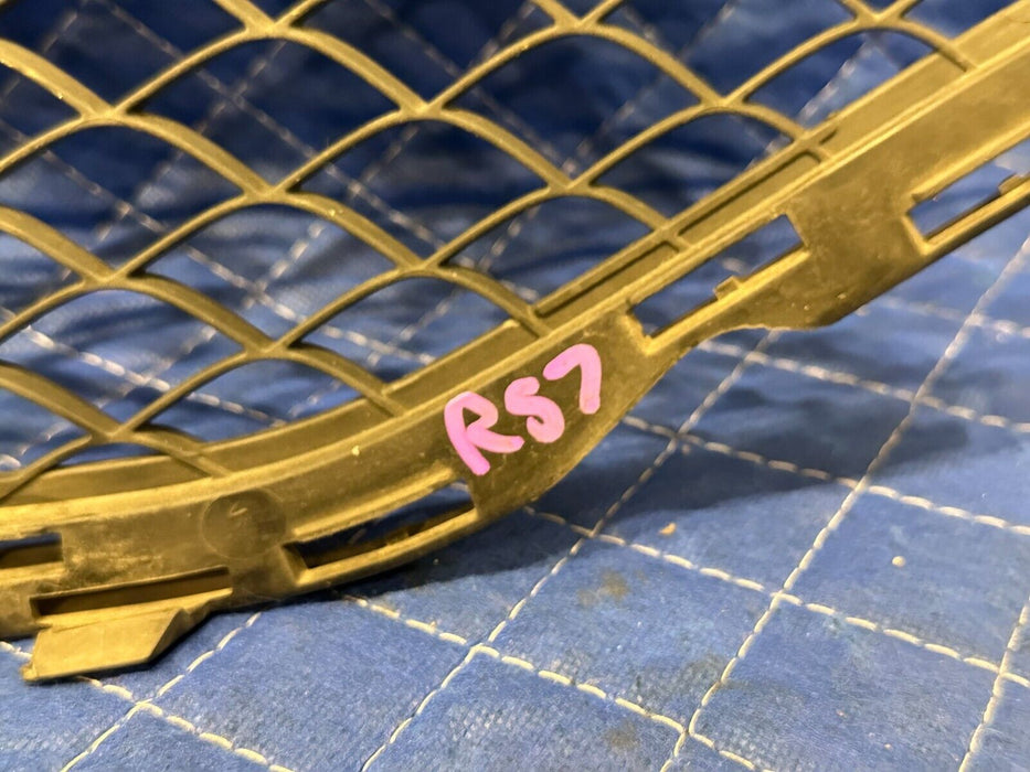 2017 MERCEDES-BENZ C63 AMG CONV FRONT BUMPER LEFT SIDE OUTER GRILLE TRIM OEM