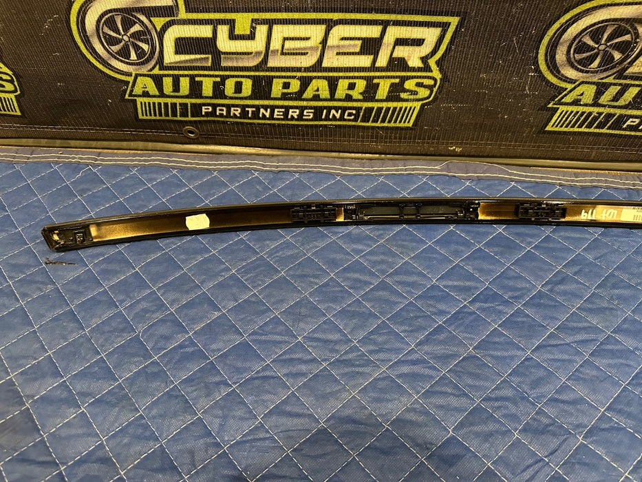 2024 BMW M3 M4 G80 G82 LEFT ROOF MOLDING TRIM OEM 8072487