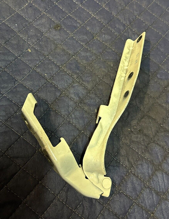 2016 NISSAN 370Z RIGHT PASSENGER HOOD HINGE OEM