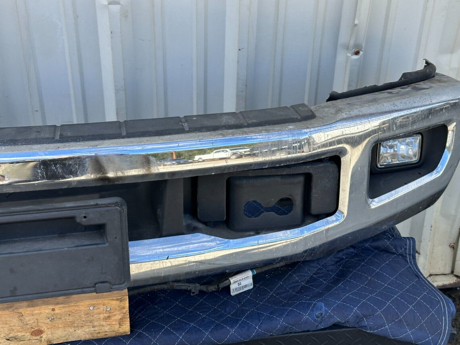 2017 2018 2019 FORD F250 F350 CHROME FRONT BUMPER W/ FOG LIGHT HOLES OEM *READ*