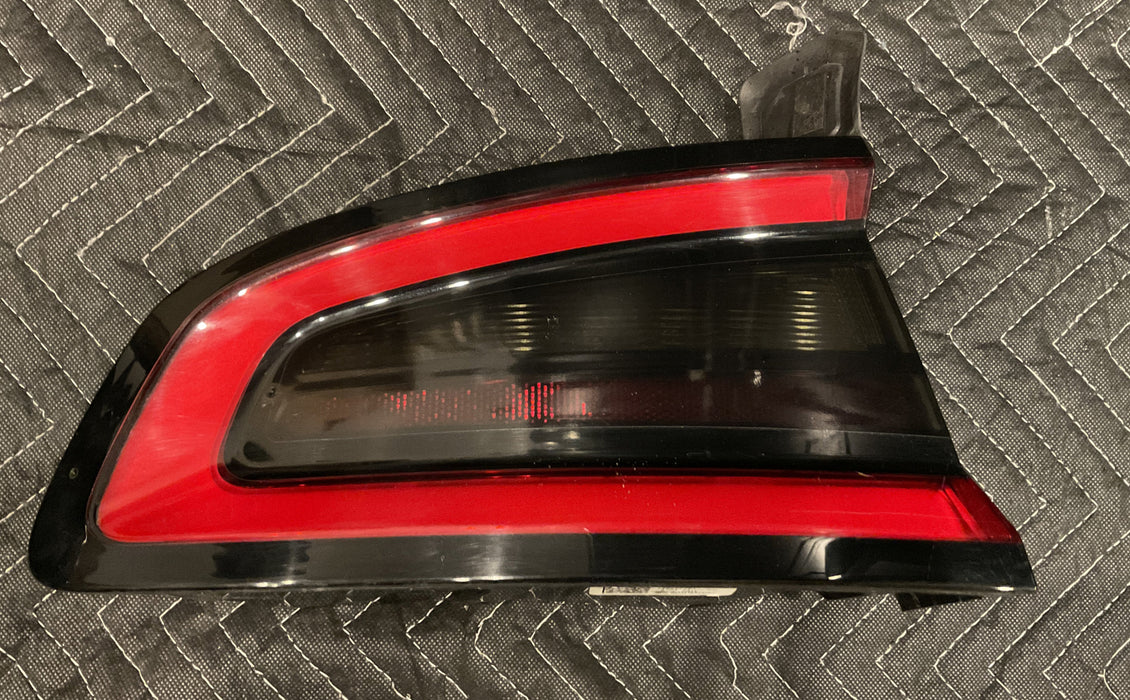 2016 DODGE CHARGER HELLCAT 6.2 LEFT LH DRIVER REAR TAIL LIGHT 2015-2019 OEM