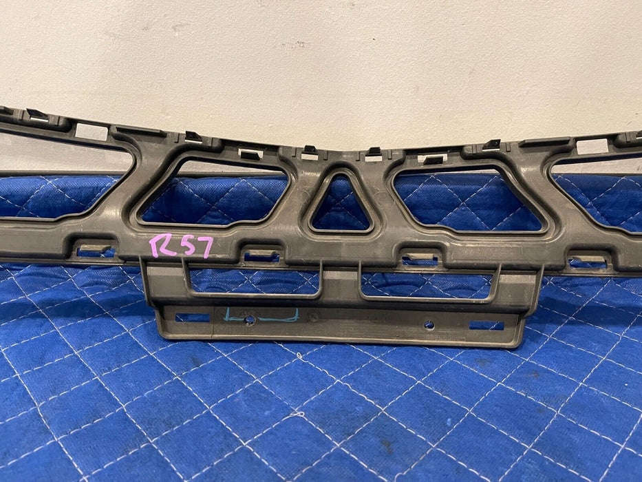 2017 MERCEDES-BENZ C63 AMG CONV FRONT BUMPER CENTER LOWER MOUNT OEM