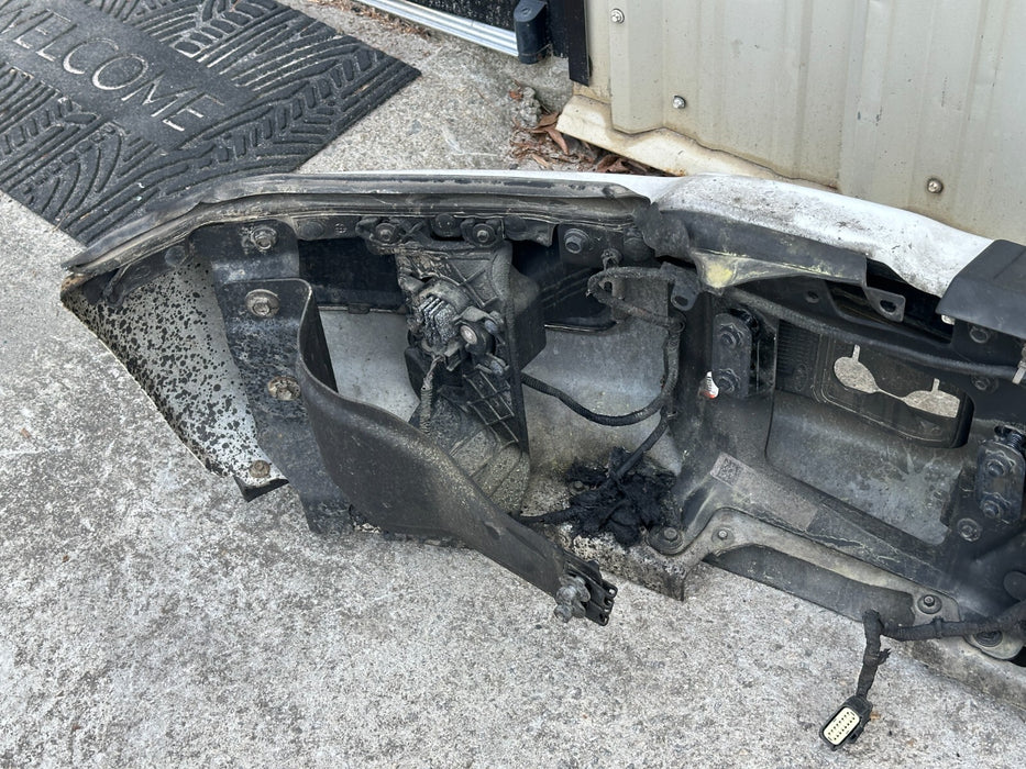 2023 2024 FORD F250 F350 FRONT BUMPER ASSEMBLY STAR WHITE W/ SENSORS OEM