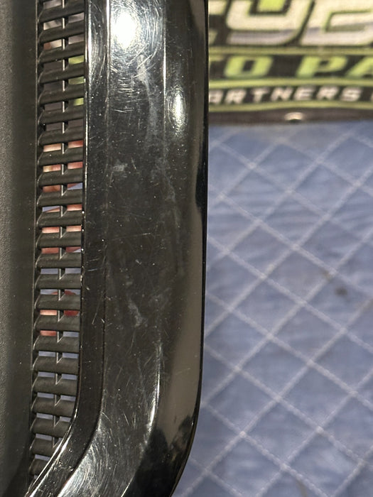 2017-2019 FORD F350 PLATINUM PASSENGER RIGHT FENDER EMBLEM BADGE OEM