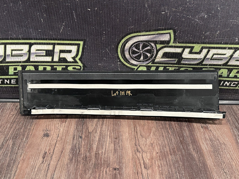 2017-2019 FORD F250 F350 F450 FRONT RIGHT GLOSS BLACK B PILLAR DOOR TRIM OEM