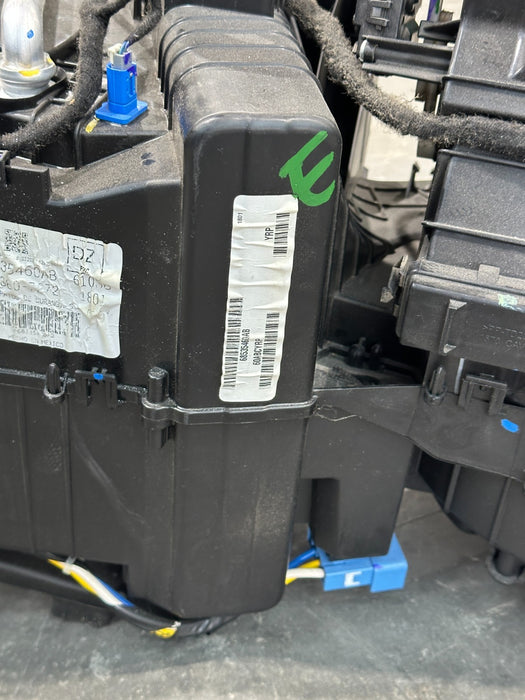2021 RAM 2500 LARAMIE HVAC HEATER BLOWER BOX OEM *LOCAL PICKUP ONLY*