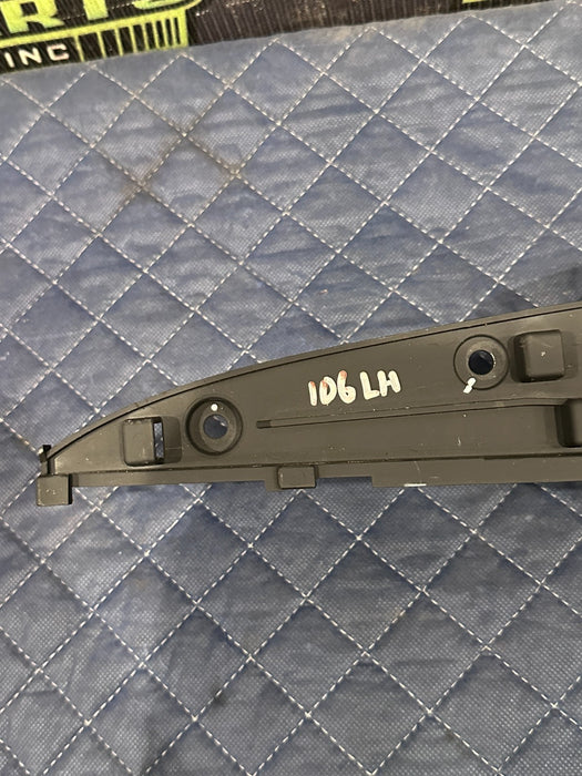 2012 AUDI R8 FRONT LEFT DOOR PANEL WINDOW SWITCH & CONTROL W INSERT BRACKET OEM