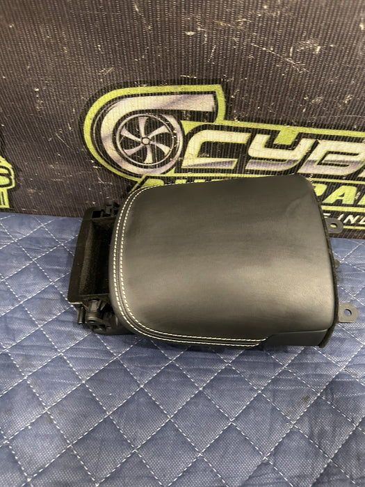 2014 AUDI R8 V10 CENTER CONSOLE LEATHER STORAGE COMPARTMENT OEM 420 863 075 B