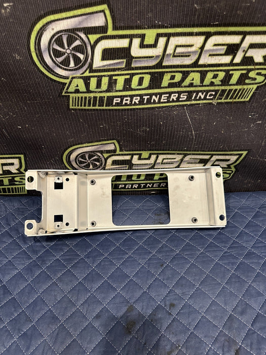 2014 AUDI R8 A/T AUTOMATIC TRANS FLOOR SHIFTER BRACKET MOUNT 420 804 048 OEM