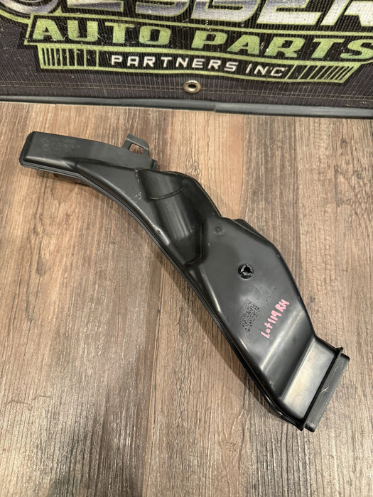 2024 BMW M3 M4 G80 G82 RIGHT WATER DRAIN CHANNEL TUBE OEM 7427858