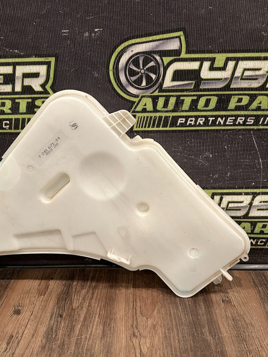 2020 BMW M4 F82 WINDSHIELD WASHER RESRVOIR TANK OEM 7 241 671 14