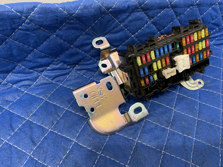 2017 INFINITI Q50 RED SPORT FUSE BOX RELAY UNIT MODULE OEM