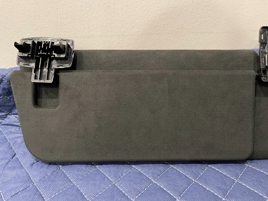 2019 MERCEDES-BENZ E63S AMG DRIVER LEFT SIDE ALCENTERA SUN VISOR OEM