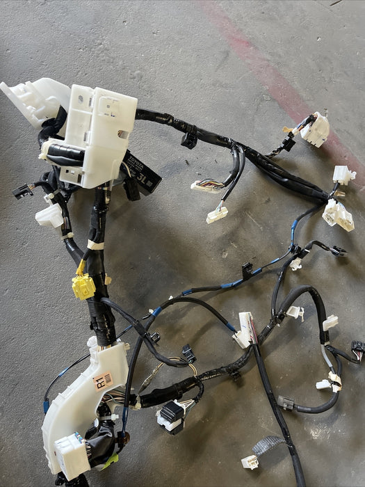 2014 TOYOTA PRIUS V BASE CHASSIS MAIN BODY FLOOR HARNESS OEM