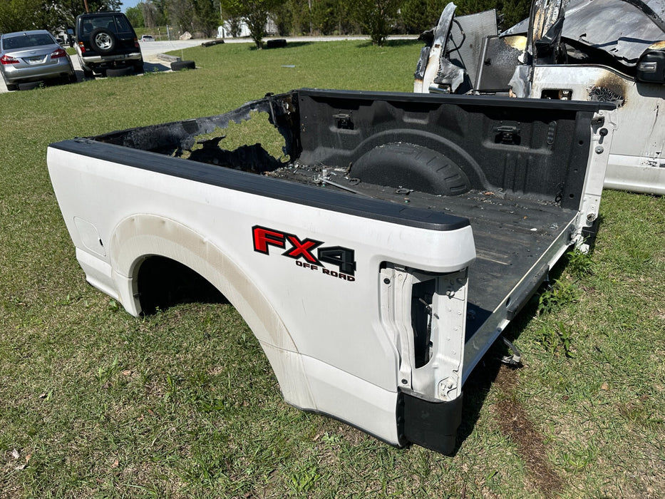 2017-2022 FORD F250 F350 SHORT BED 6' TRI-COAT METALLIC WHITE (UG) OEM