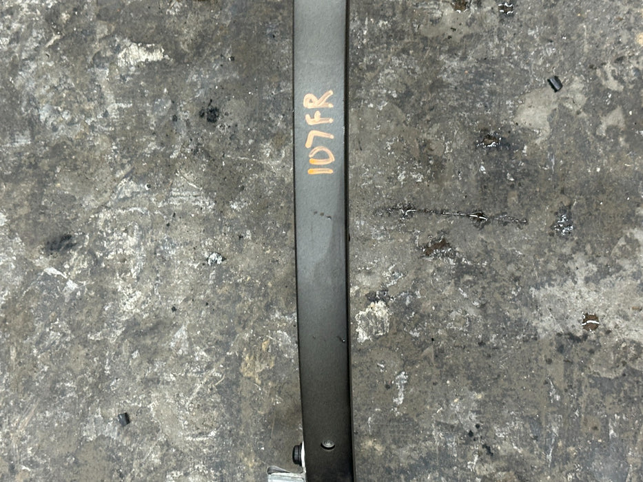 2014 AUDI R8 FRONT RIGHT FENDER RADIATOR SUPPORT STRUCTURE MOUNT BRACKET OEM