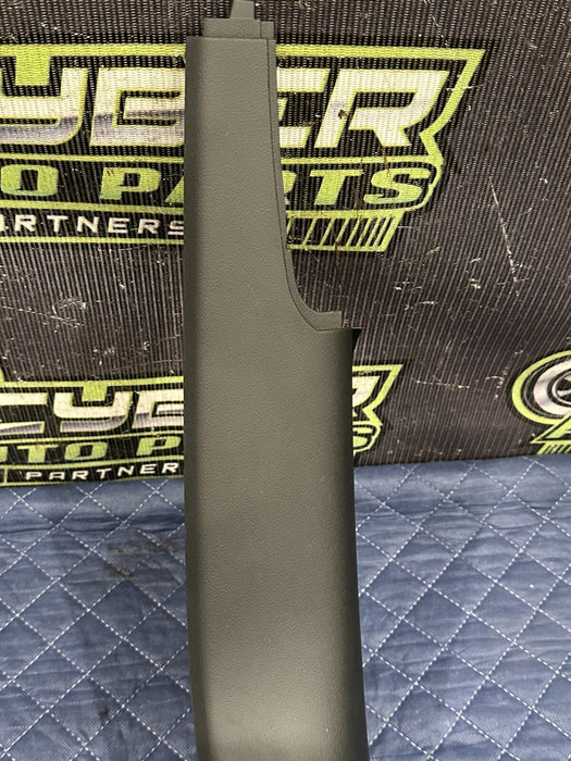 2014 AUDI R8 LEFT RIGHT COWL KICK PANEL TRIMS 423 867 271 423 867 272