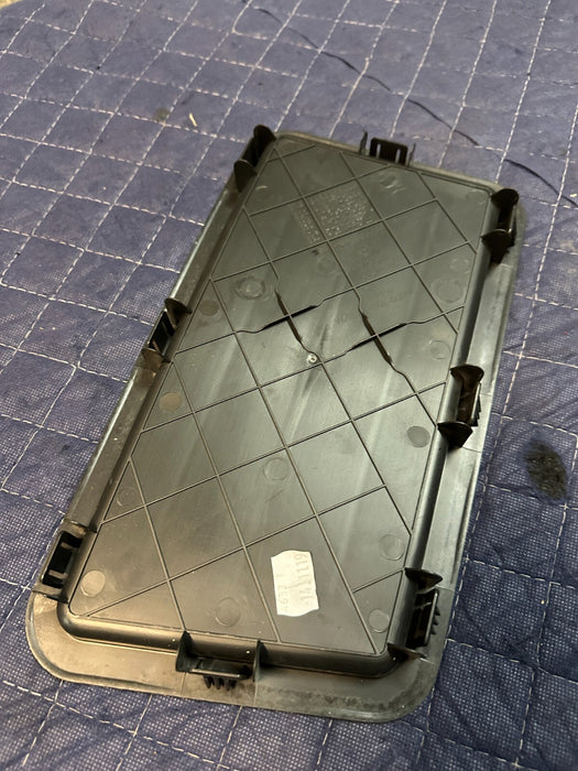2020 BMW M4 F82 STORAGE TRAY OEM