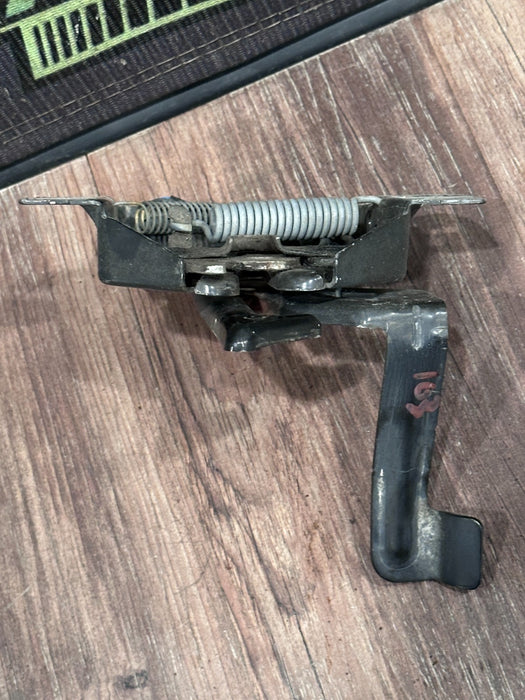 2023 2024 FORD F250 F350 HOOD LATCH RELEASE ASSEMBLY OEM