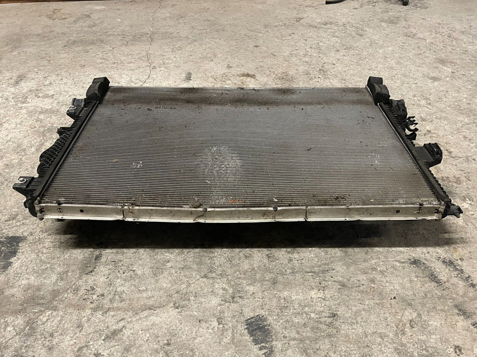 2017-2019 FORD F250 F350 6.7L DIESEL SUPERDUTY RADIATOR OEM *BENT*