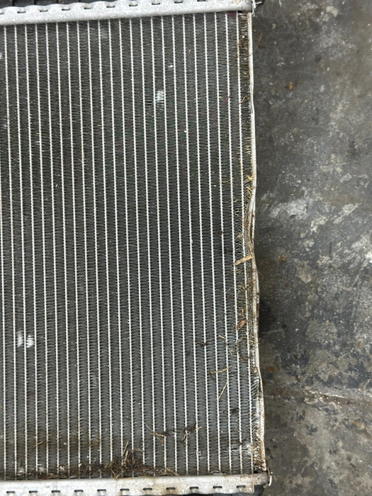 2014 AUDI R8 FRONT RIGHT PASSENGER RADIATOR 420 121 252 ASSEMBLY ~DAMAGE!!~