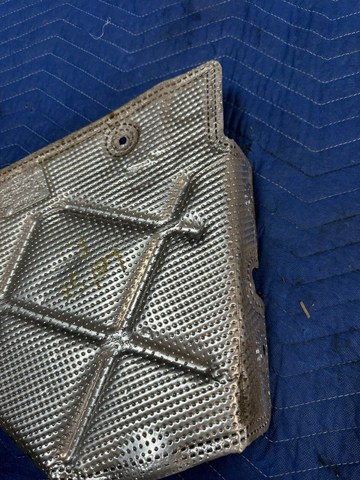 2017 AUDI R8 5.2L V10 FRONT RIGHT UPPER SHIELD 420 825 742 A 420825742