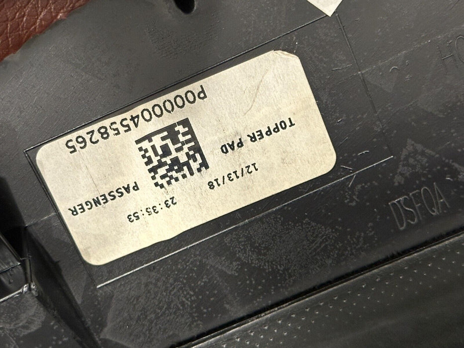 2017-2019 FORD F250 PLATINUM PASSENGER RIGHT DASH TOPPER PAD COVER W/BAG OEM