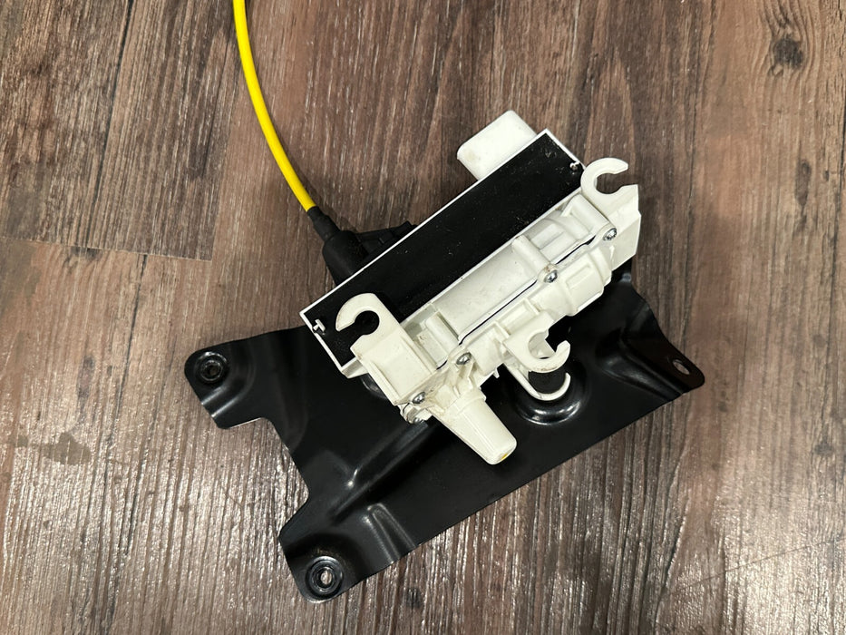 2020 BMW M8 COMP F93 FRONT LEFT DOOR LOCK LATCH ACTUATOR W MOTOR OEM 51217477699
