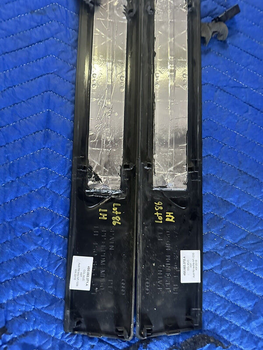 2017 AUDI R8 V10 LEFT RIGHT ILLUMINATED KICK SILL PLATES PAIR OEM 4S0 853 372