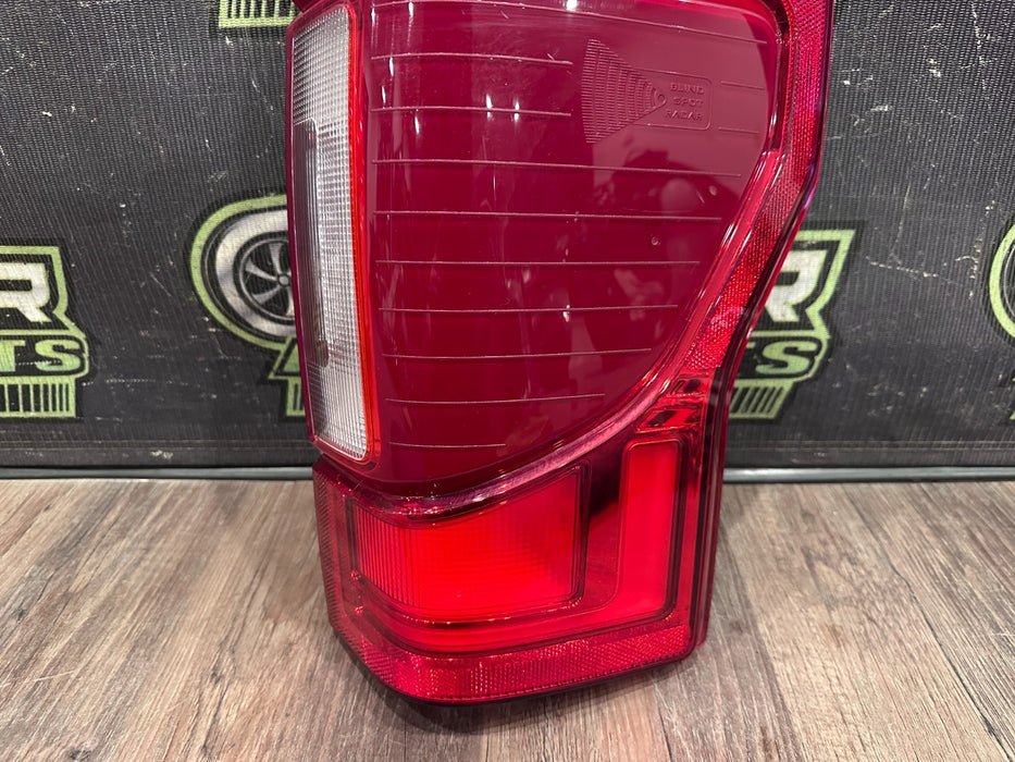 2020-22 FORD F250 F350 F450 PASSENGER RIGHT LED TAIL LIGHT OEM
