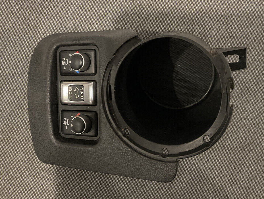 2015 NISSAN 370Z CONVERTIBLE CENTER CUP HOLDER W/ HEATED SEATS & ROOF SWITCH OEM