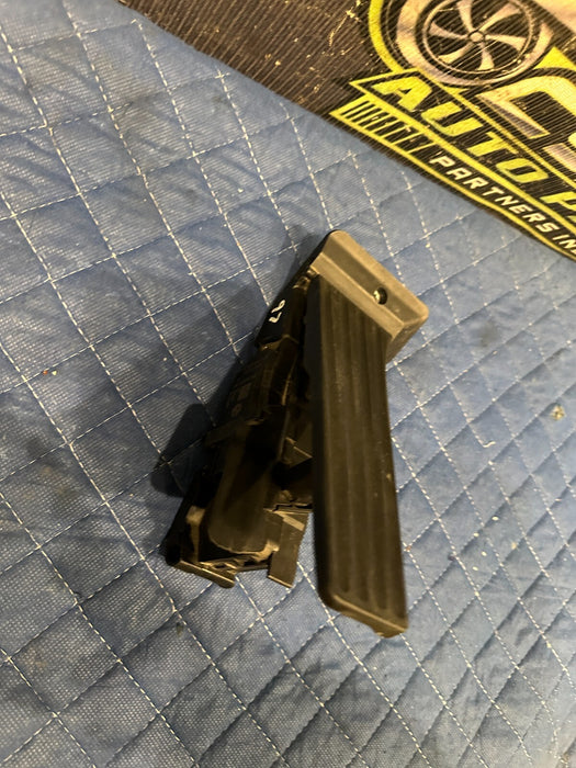 2020 BMW M4 F82 ACCELERATOR GAS PEDAL MODULE OEM 6853175
