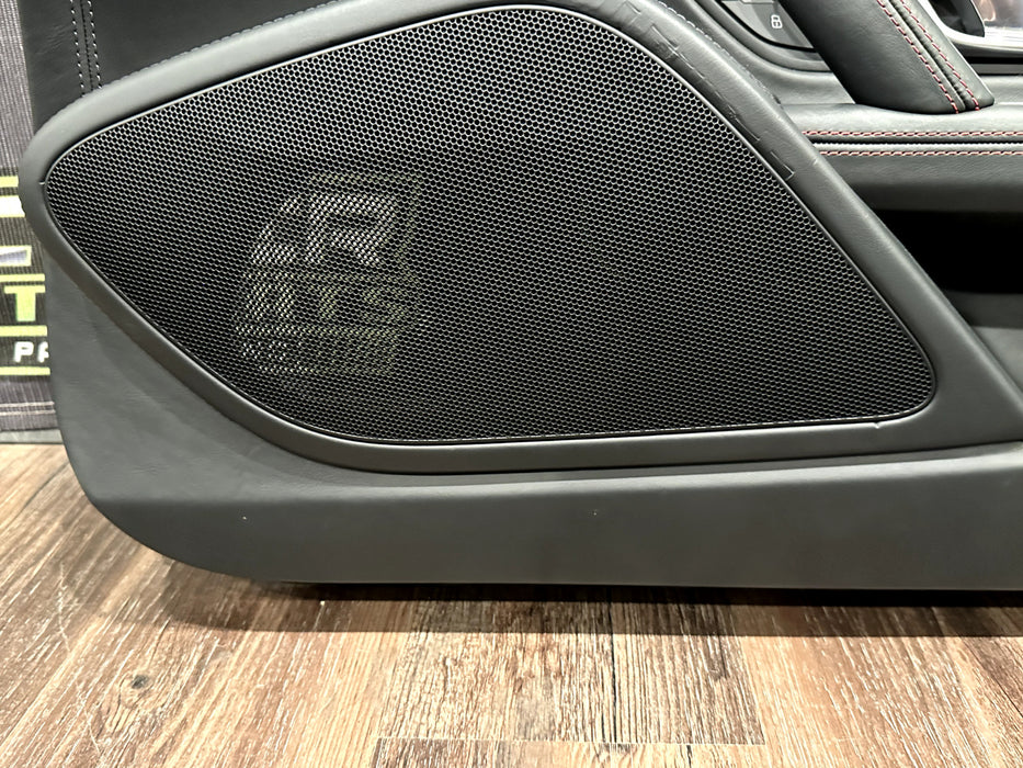 2017-18 AUDI R8 PLUS PASSENGER RIGHT DOOR PANEL W CARBON FIBER TRIMS OEM *FLAWS*