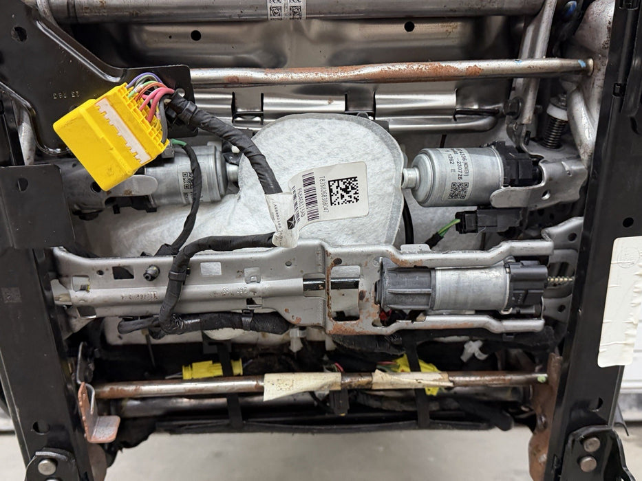 2019-2024 RAM 2500 3500 LARAMIE BLACK LEATHER HEATED COOLED PASSENGER SEAT OEM