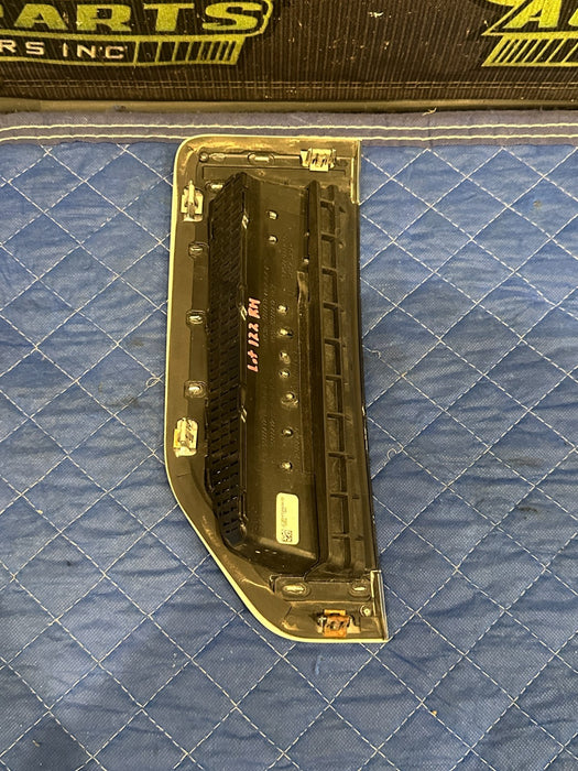 2017-2019 FORD F450 LIMITED FRONT RIGHT FENDER EMBLEM BADGE OEM