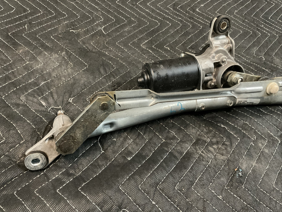 2016 NISSAN TITAN XD FRONT WINDSHIELD WIPER MOTOR OEM 28800-EZ00A