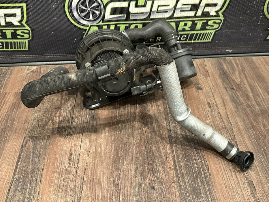 2017 AUDI R8 RIGHT SECONDARY AIR INJECTION PUMP OEM 4S0 906 601